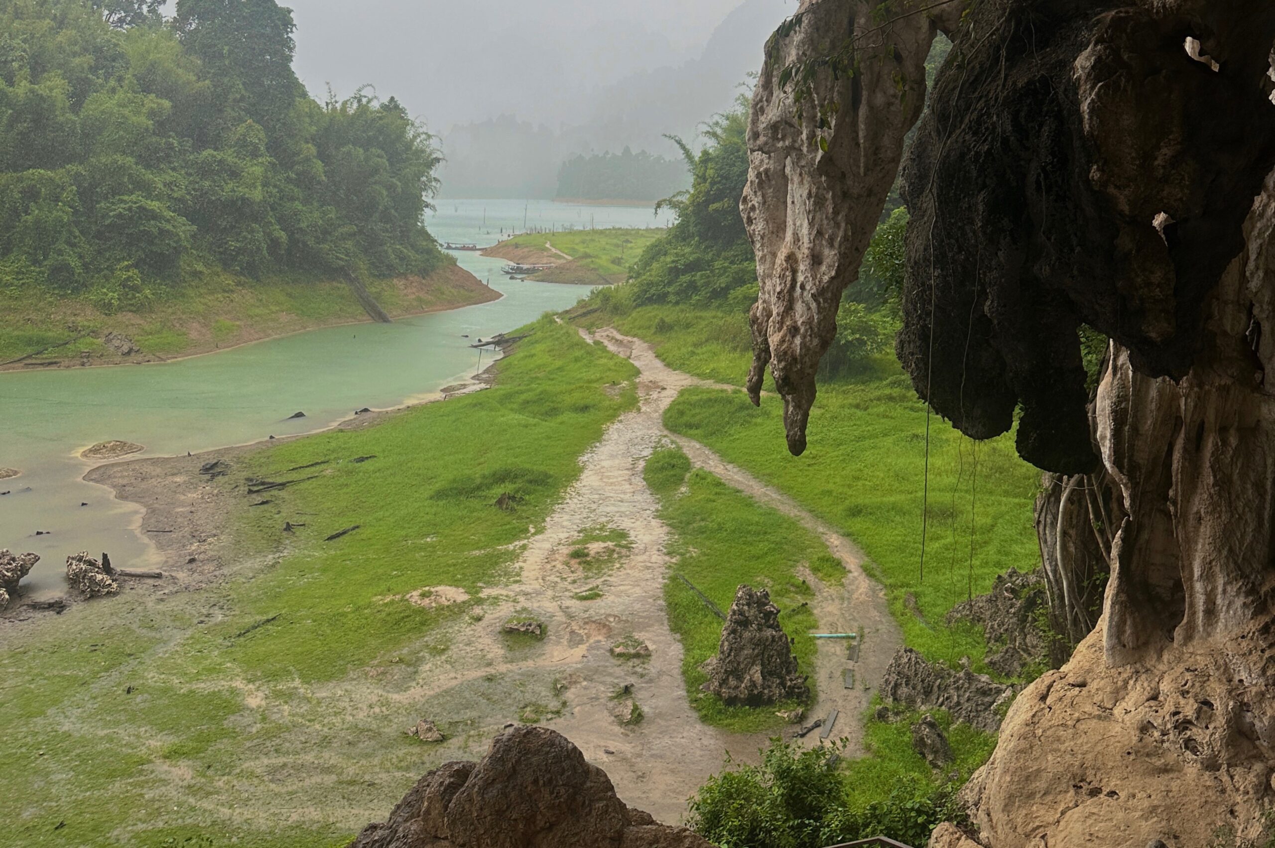 Cheow Lan lake